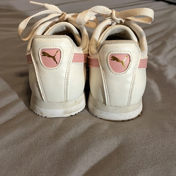Puma Roma Basic Sneakers - Picture 3 of 3